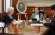 Sheinbaum y primera ministra de Barbados dialogan sobre cooperación bilateral y turismo