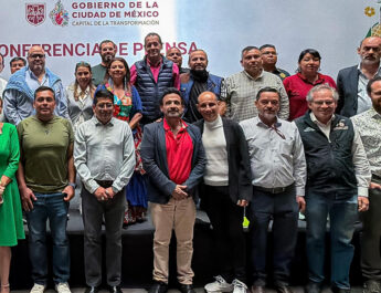 Clara Brugada se reúne con comerciantes del Centro Histórico por afectaciones del plantón de la CNTE