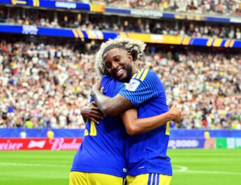 Livano Comenencia anota el primer gol de Curazao en la historia de los Mundiales