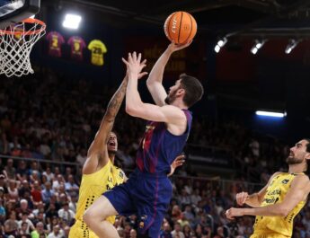 El Barça vence al Tenerife y se pone a un paso de la final de la Liga Endesa