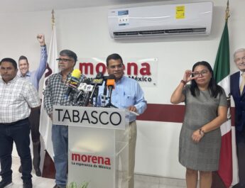 Jesús Selván pospone una semana su renuncia a la dirigencia de Morena en Tabasco