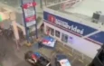 Mujer muere aplastada por anuncio panorámico que colapsó por lluvia y viento en San Nicolás