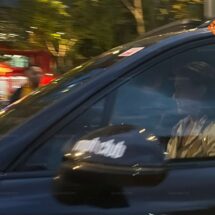 Michelle Rodríguez lidera desfile de autos deportivos Gumball 3000 en Reforma