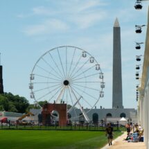 Trump amenaza con 10 años de prisión por vandalismo en el Estanque Reflectante y politiza el aniversario 250