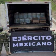 Aseguran 24 mil 400 litros de metanfetamina líquida en Los Mochis; es el segundo decomiso histórico
