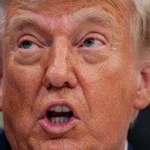 Trump declara fin de guerra con Irán y prevé acuerdo inminente; Teherán niega pacto definitivo