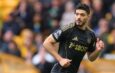 Raúl Jiménez firma contrato y regresa al Wolverhampton Wanderers