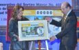 Lotería Nacional presenta billete conmemorativo por el 75 aniversario de la FCPyS de la UNAM