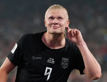 Haaland defiende a Sørloth tras eliminación de Noruega: ‘Ganamos y perdemos juntos’