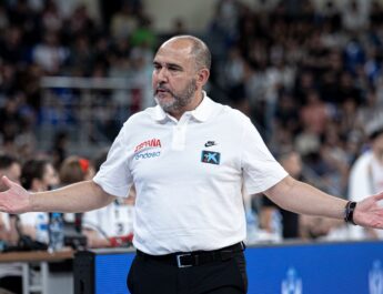 Chus Mateo convoca a 15 jugadores con cinco de la NBA para las ventanas del Mundial 2027; Ricky Rubio se queda fuera