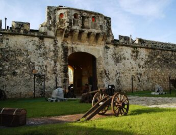 INAH publica libro con instrumentos normativos internacionales para protección del Patrimonio Mundial