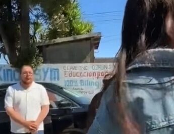 Suspenden provisionalmente a agente policial de Tijuana por impedir acceso de madre a graduación escolar