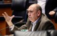 Presenta Rubén Moreira iniciativa para prohibir cancelación automática de vuelos de conexión